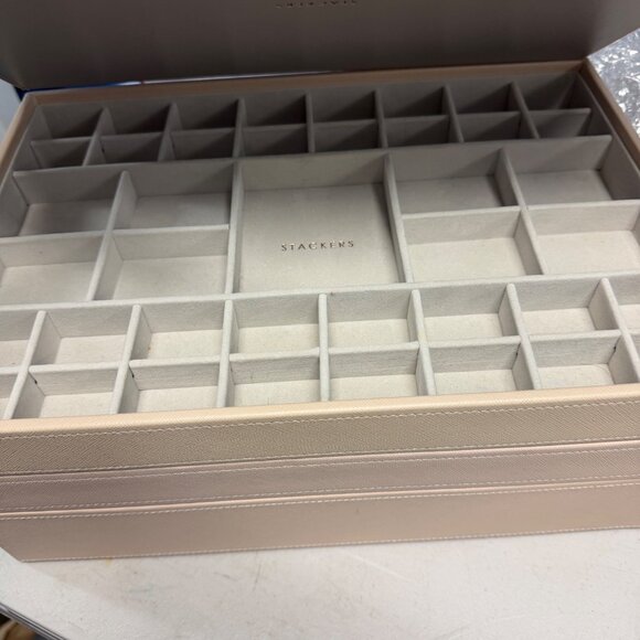 Stackers Jewelry Storage Box With Glass Lid & 6 Stackable Layers - Picture 10 of 13